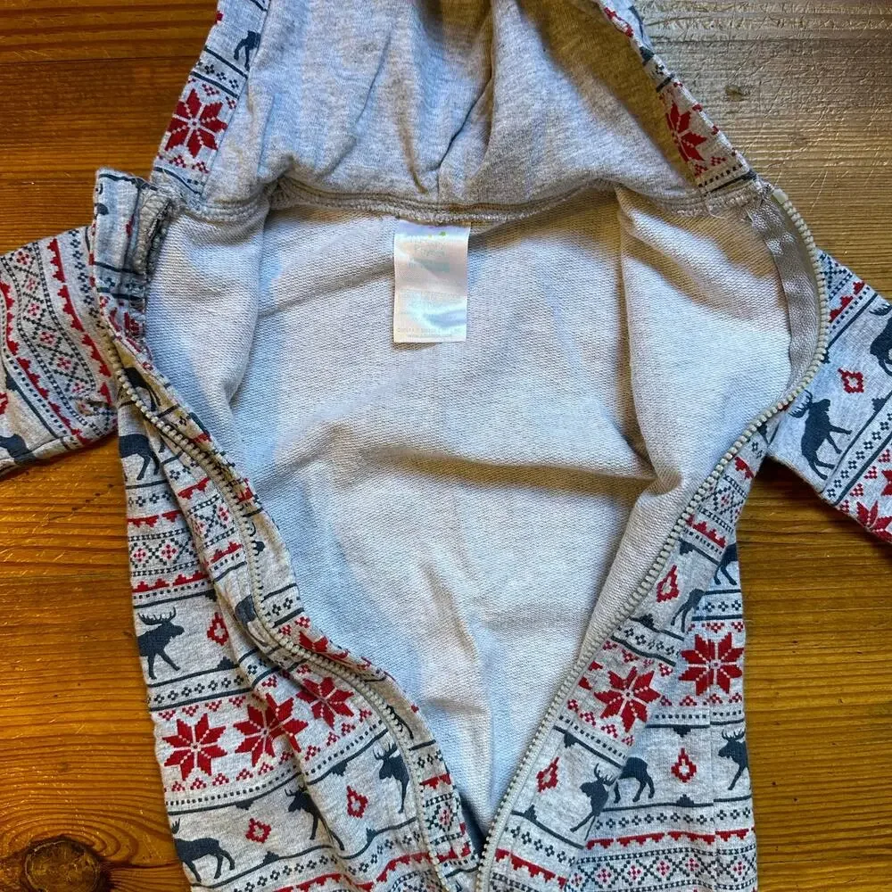 Nursery Rhyme gray winter needlepoint print moose‎ footed hooded pajamas SIZE 9M